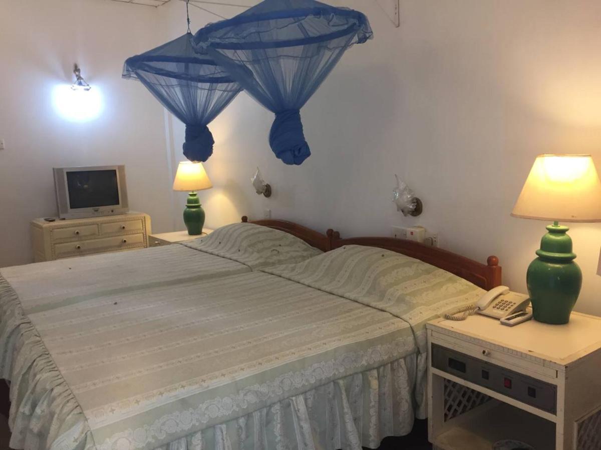 Hotel Shalini Anuradhapura Eksteriør bilde