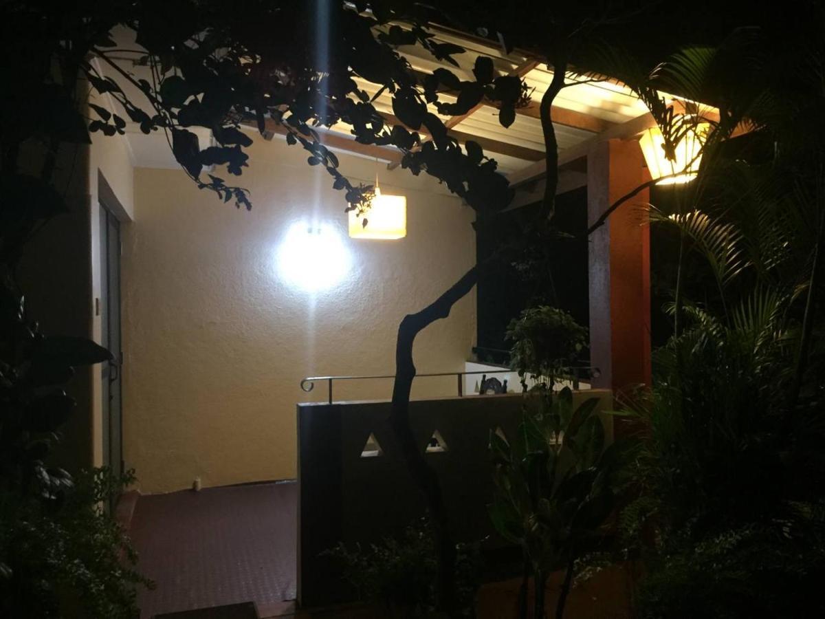Hotel Shalini Anuradhapura Eksteriør bilde
