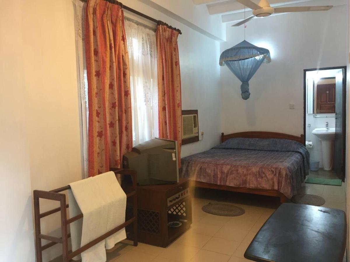Hotel Shalini Anuradhapura Eksteriør bilde