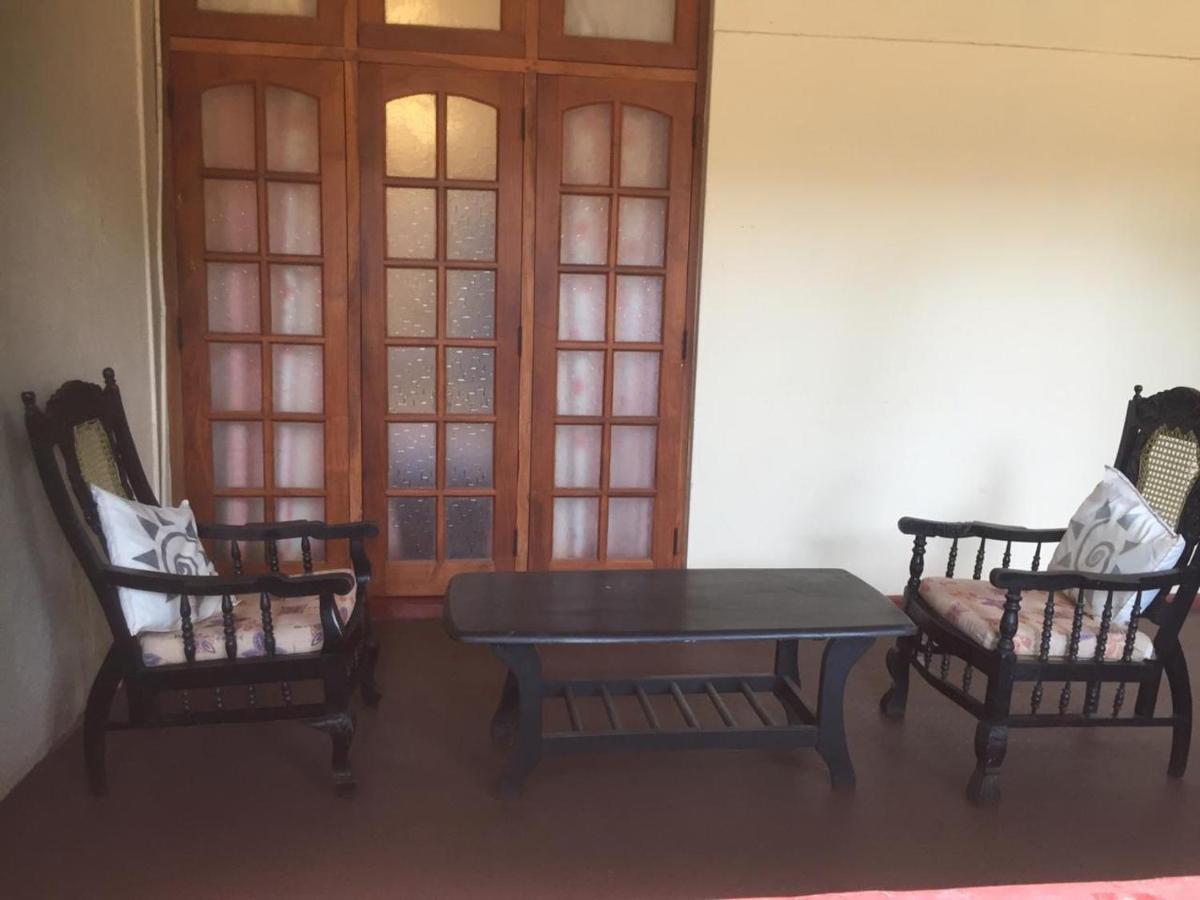 Hotel Shalini Anuradhapura Eksteriør bilde