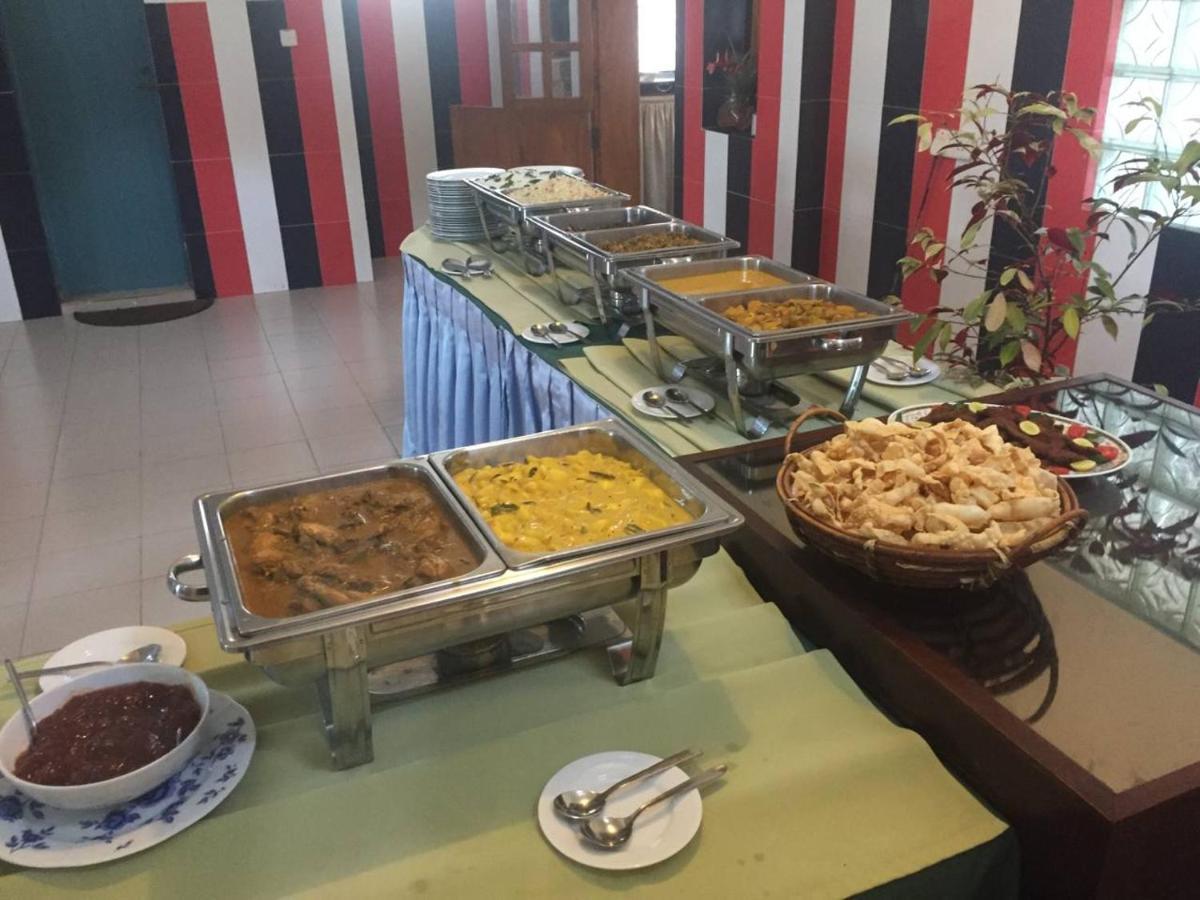 Hotel Shalini Anuradhapura Eksteriør bilde