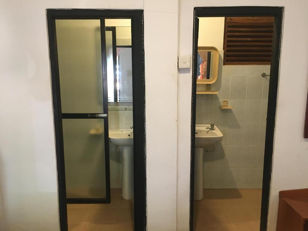 Hotel Shalini Anuradhapura Rom bilde