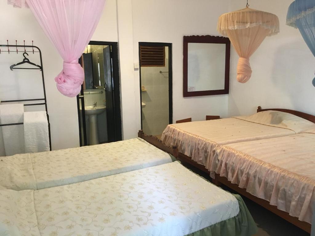 Hotel Shalini Anuradhapura Rom bilde