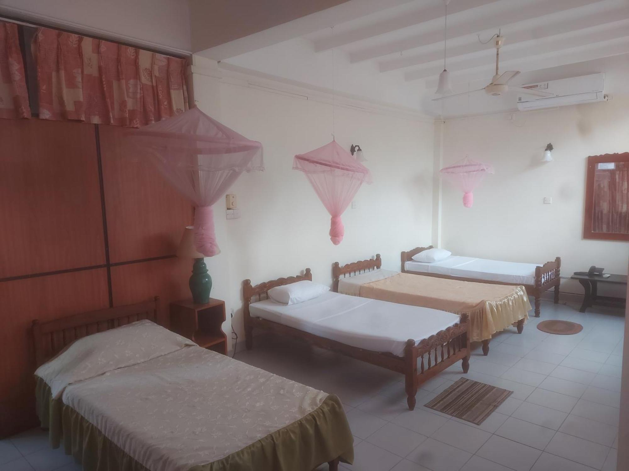 Hotel Shalini Anuradhapura Rom bilde